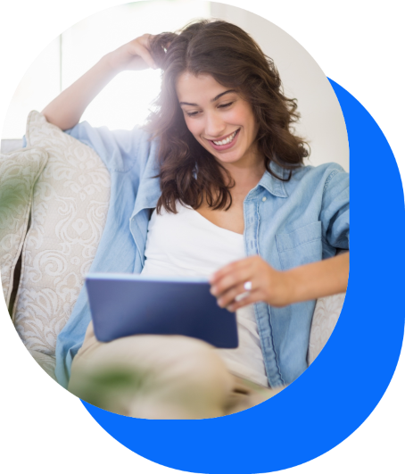 Mieterin mit Tablet_Brand-Shape_AdobeStock_109731014_web Mieterin mit Tablet_Brand-Shape_AdobeStock_109731014_web